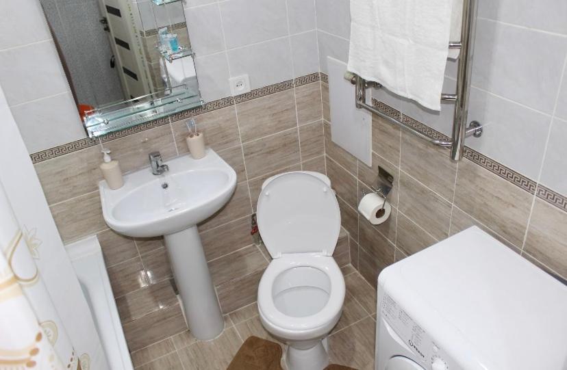 Суперкомфортная 1-Ком Квартира В Самом Центре Г.Алматы Almaty Extérieur photo