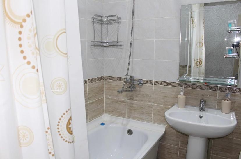 Суперкомфортная 1-Ком Квартира В Самом Центре Г.Алматы Almaty Extérieur photo